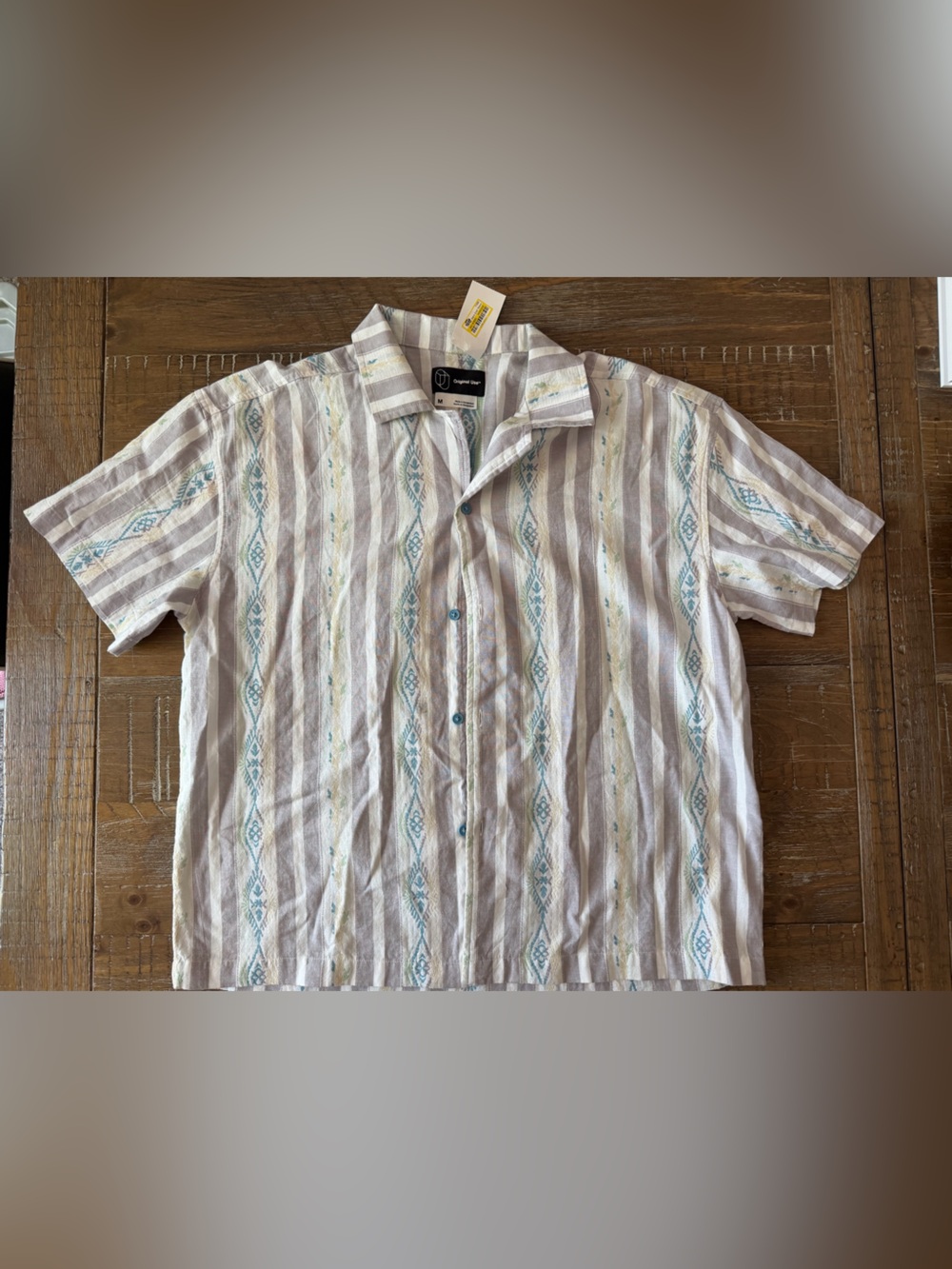 Original Use Men’s Short Sleeve Button-Up Shirt in White and Blue Stripe